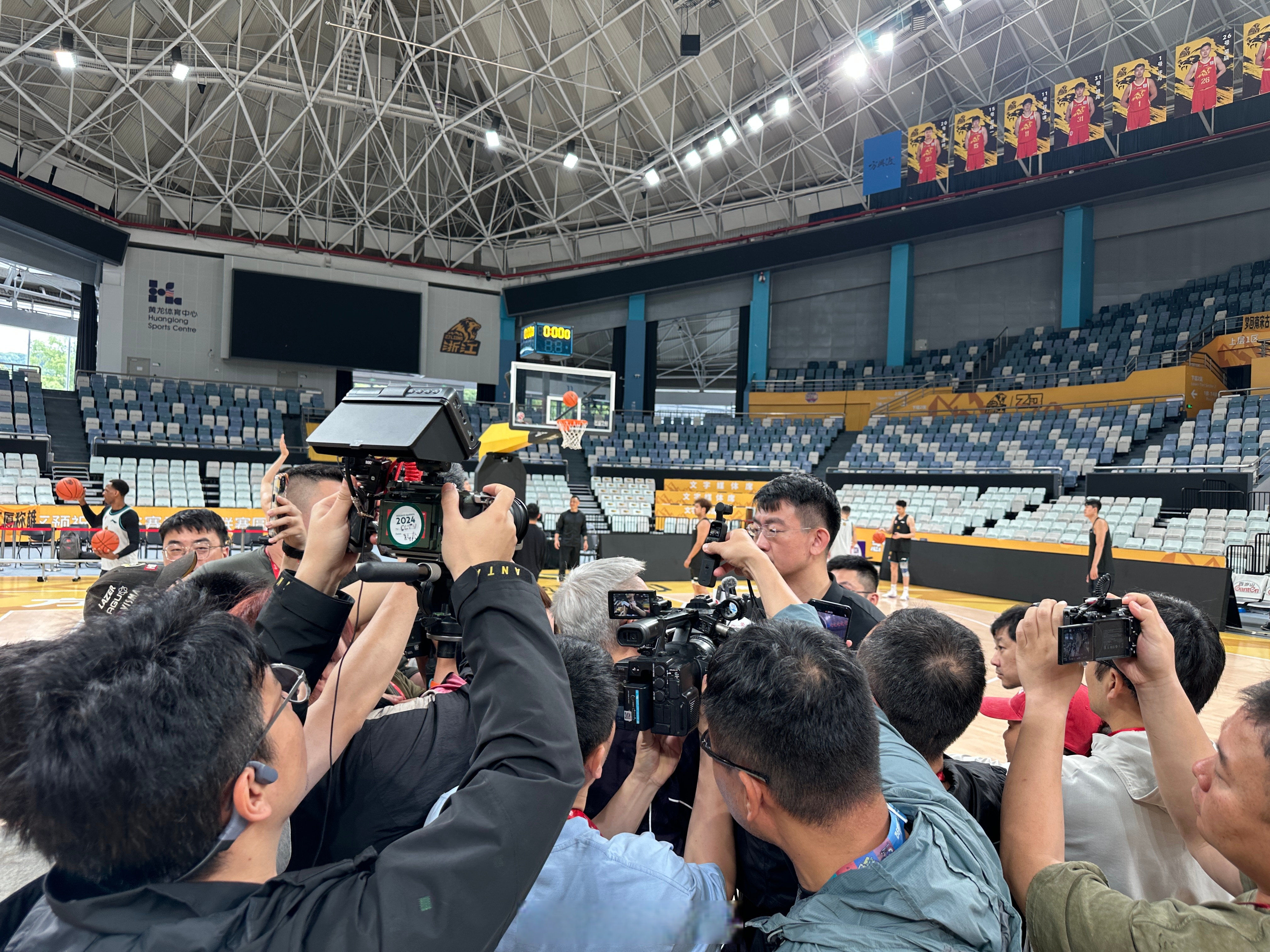 cba现场直播_(今晚广东对天津cba现场直播)  第1张