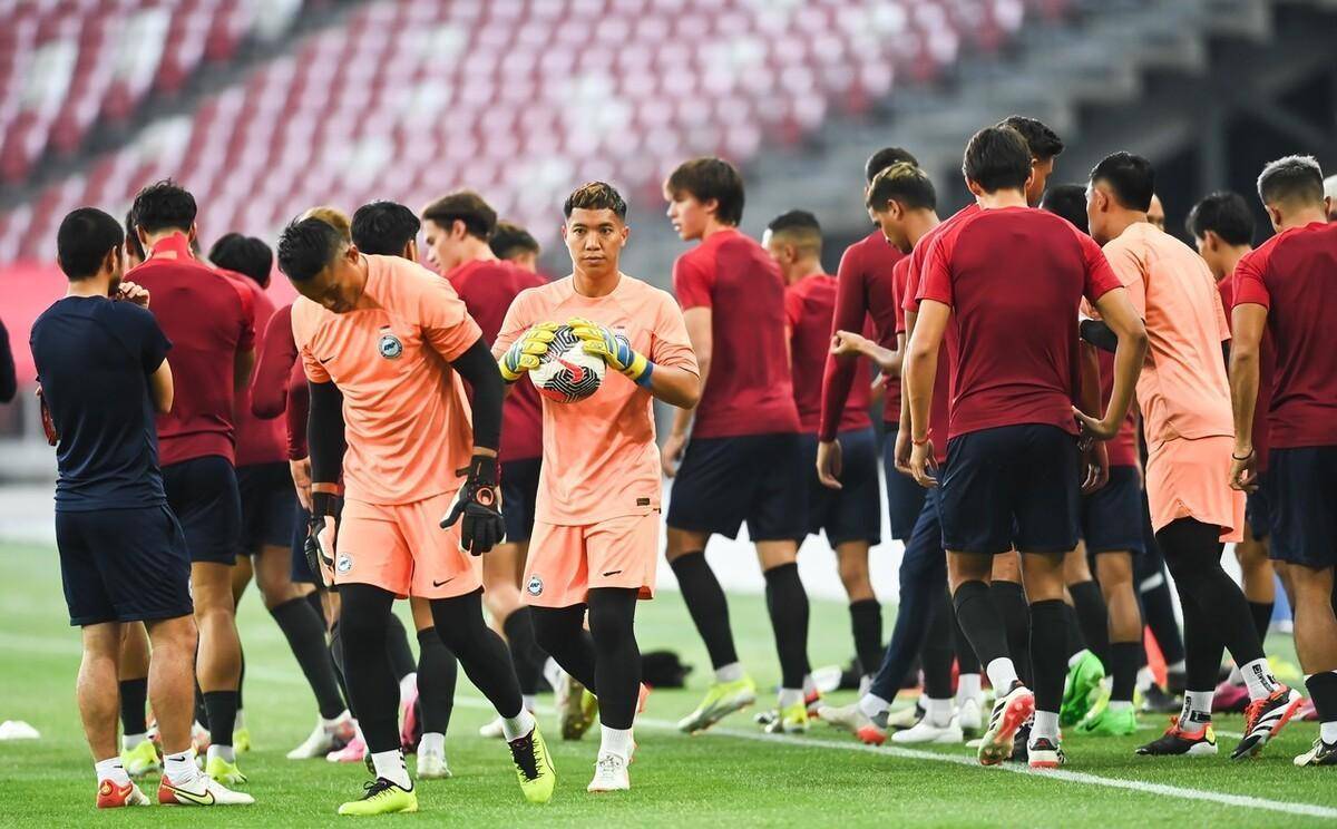 新加坡足球队_(新加坡足球队门将)  第1张