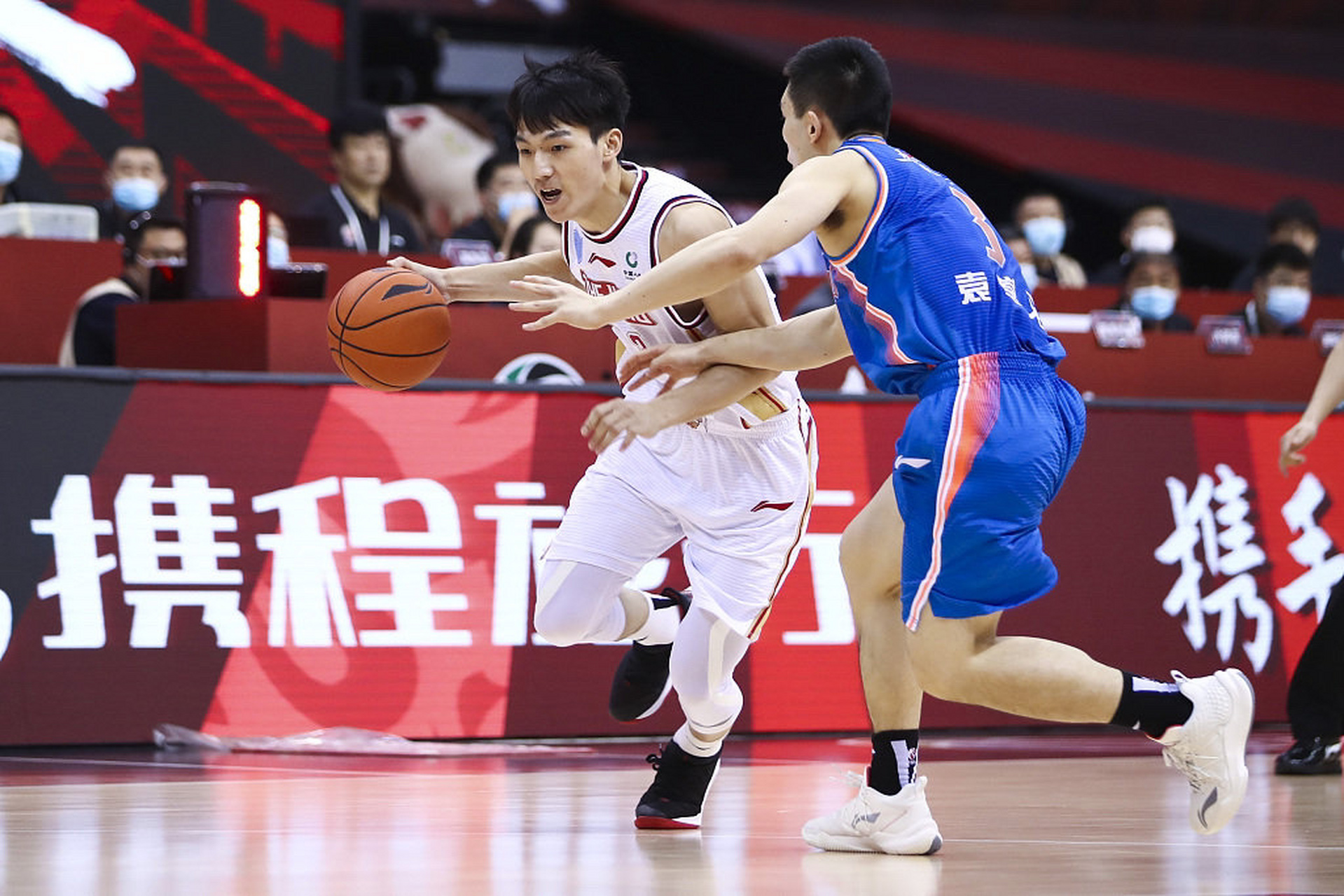 四川对浙江篮球_(cba四川对浙江的比分预测)