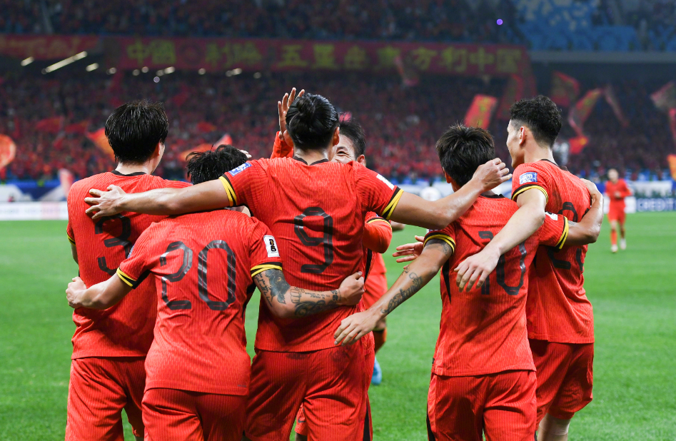 中国足球对伊拉克_(中国足球vs伊拉克足球)  第1张