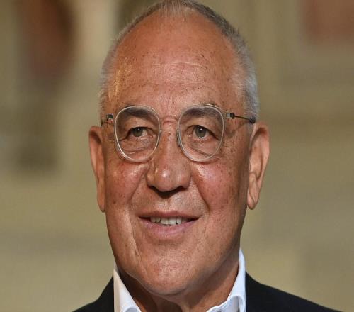 雨燕免费直播免费体育直播_(雨燕免费直播在线观看高清足球)  第1张