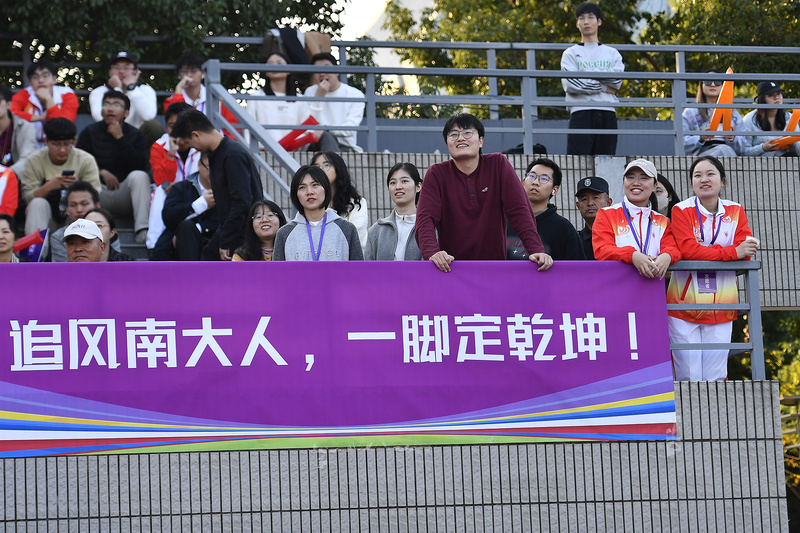 24小时足球在线直播网_(24足球直播视频在线观看)