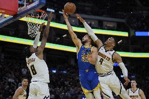 包含雨燕直播免费体育直播NBA赛事的词条