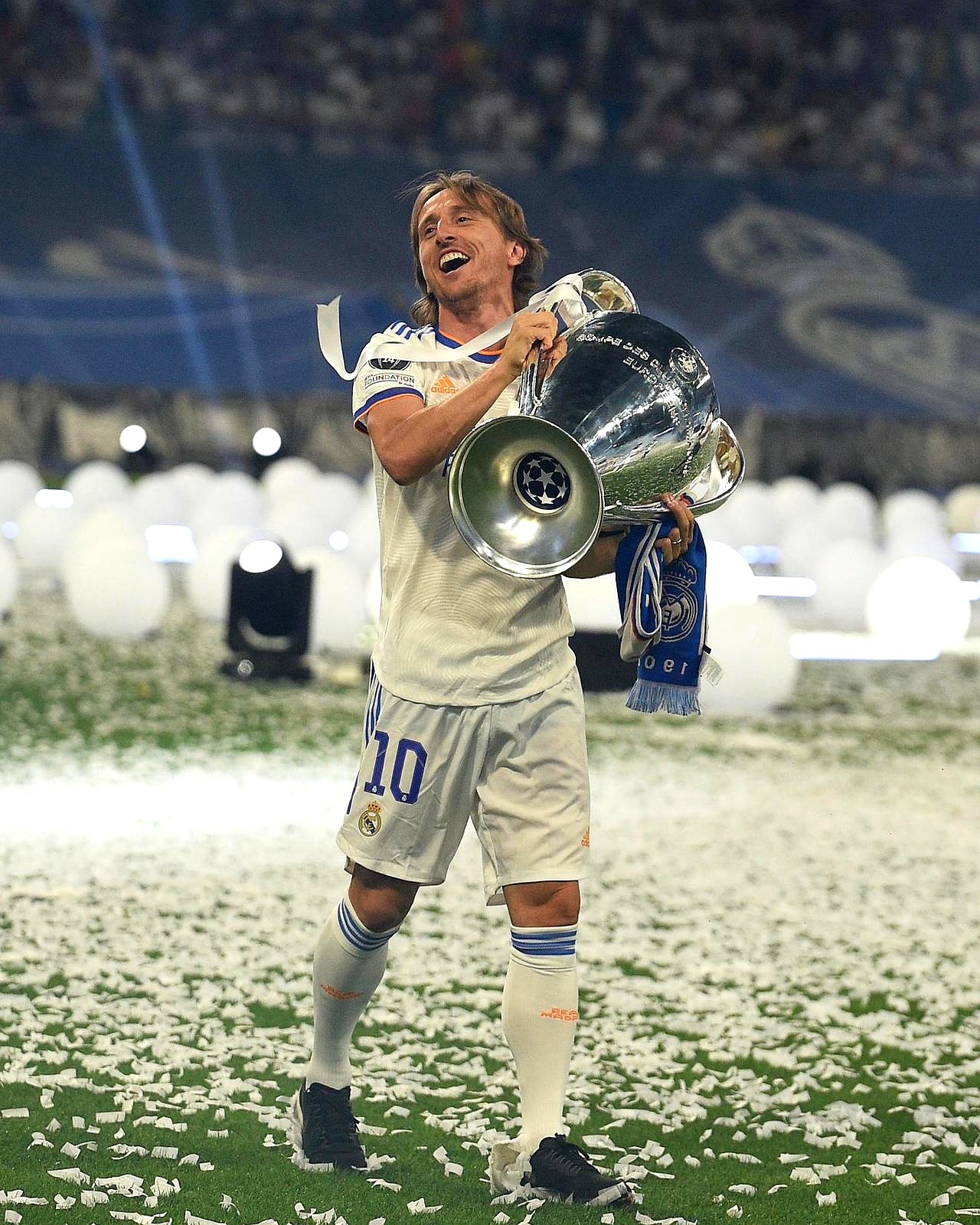 关于莫德里奇传射帮助克罗地亚大胜魔笛已经39岁高龄的信息  第1张