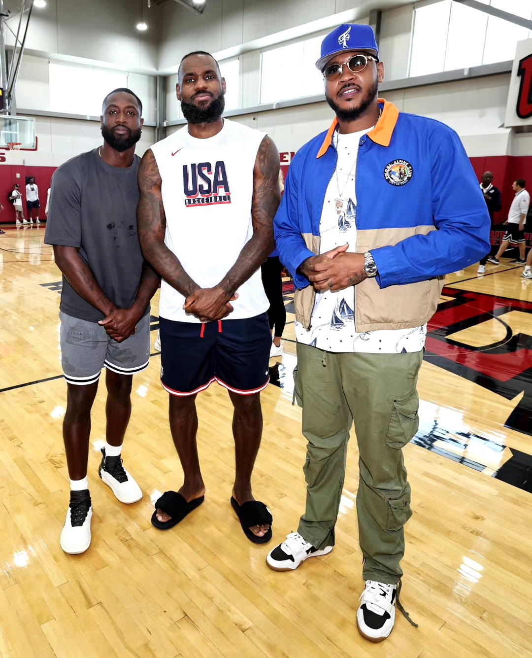 詹姆斯在发展联盟将进行首次完整训练包括五对五对抗的简单介绍  第1张