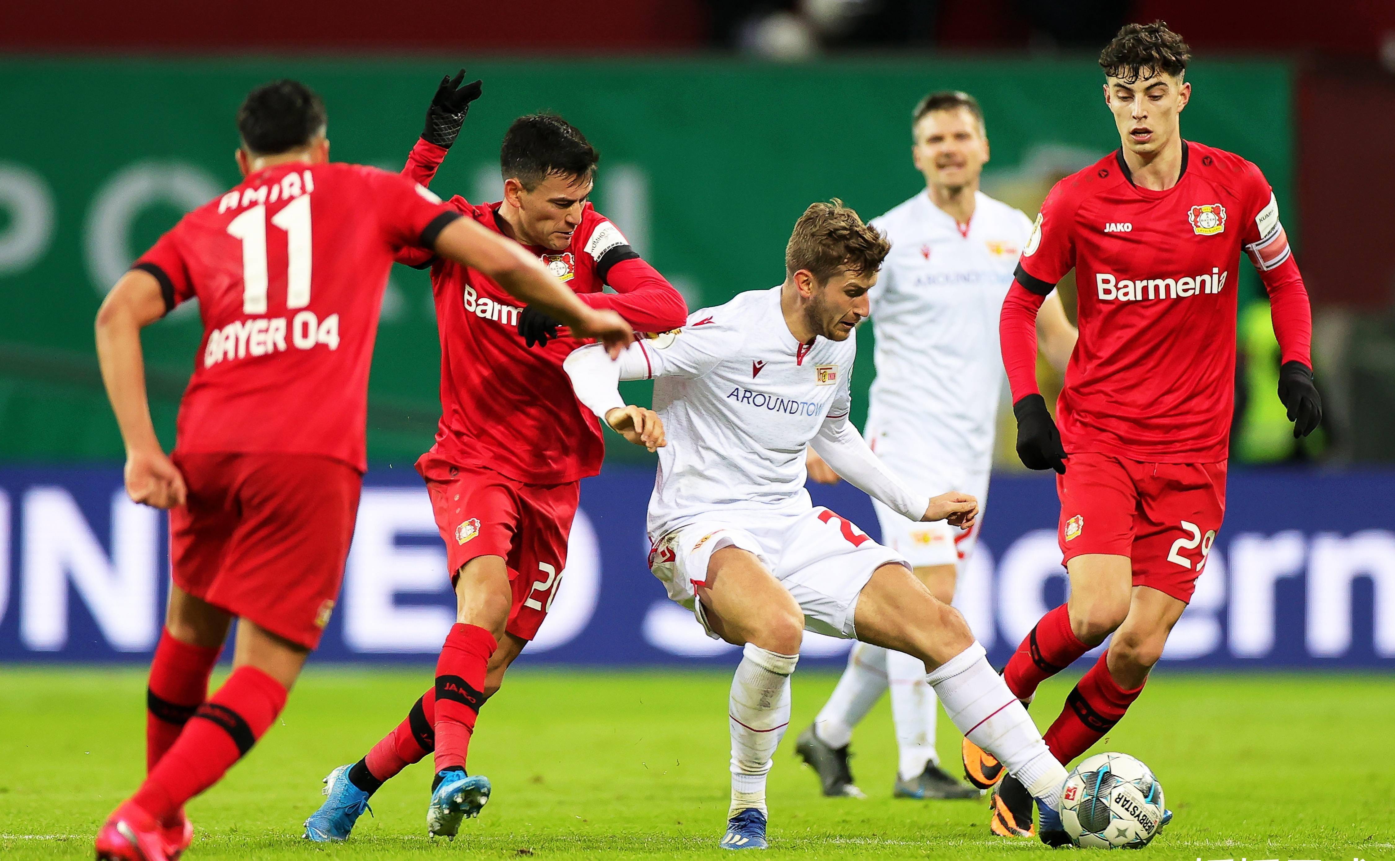 包含勒沃库森有意克鲁伊维特球队希望提升进攻实力的词条