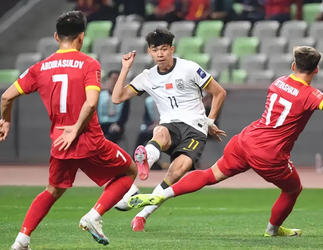 中超最新射手榜法比奥居首王钰栋领跑本土射手王