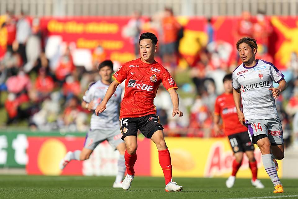 包含日职乙：爱媛FCVS熊本深红的词条  第1张
