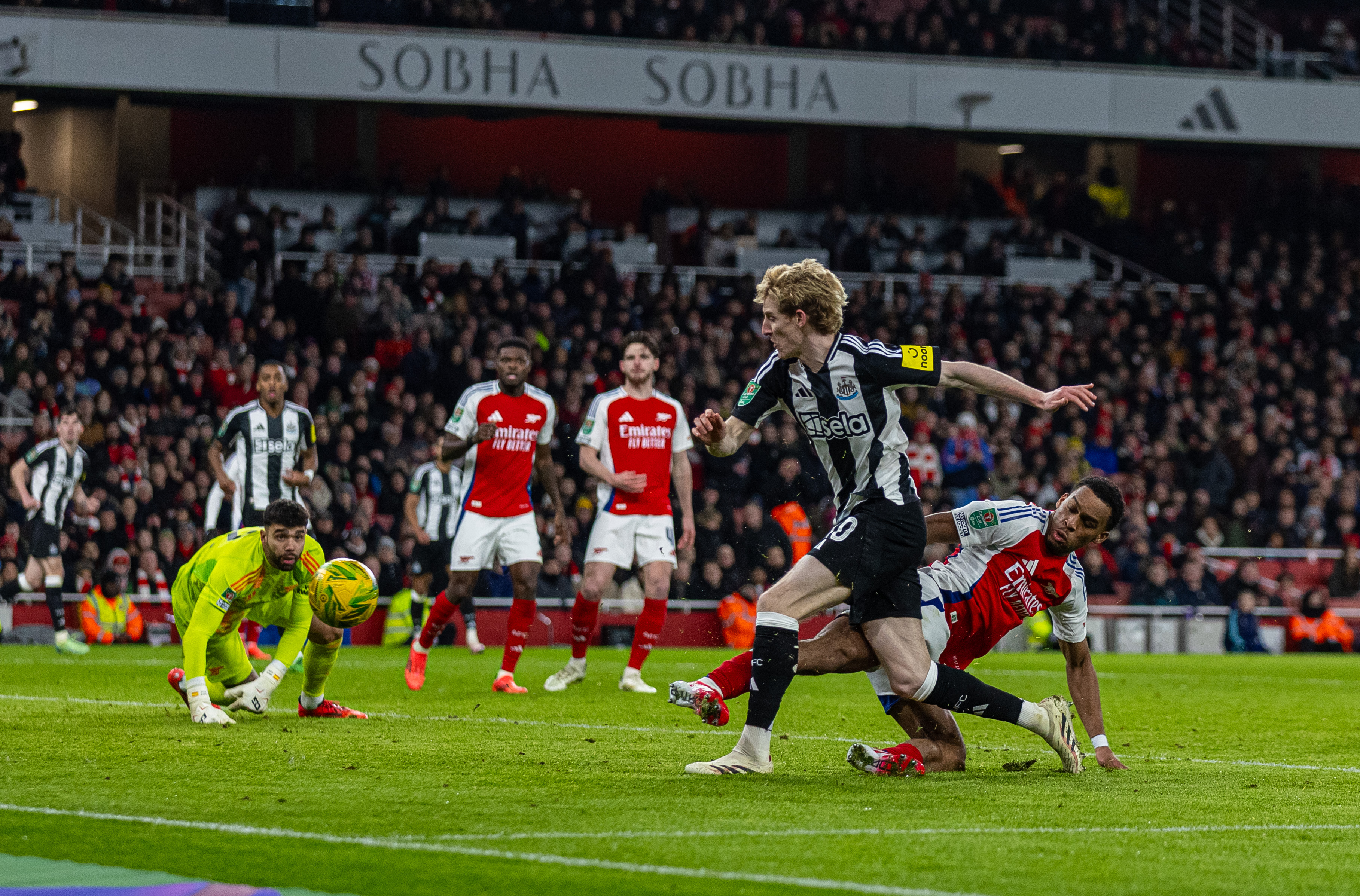 阿森纳VS伯恩茅斯强队稳胜超清无延迟在线观看的简单介绍  第2张