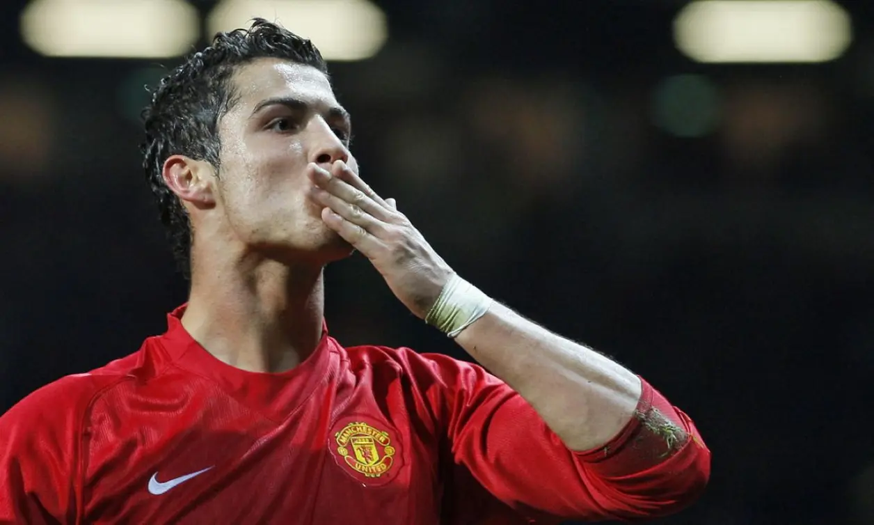 曼联VS埃弗顿红魔VS太妃糖免费在线观赛平台的简单介绍  第1张