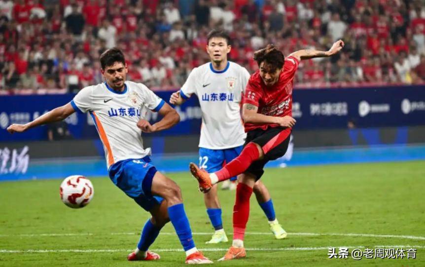 关于王大雷回应扔队长袖标争议行为和俱乐部无关的信息