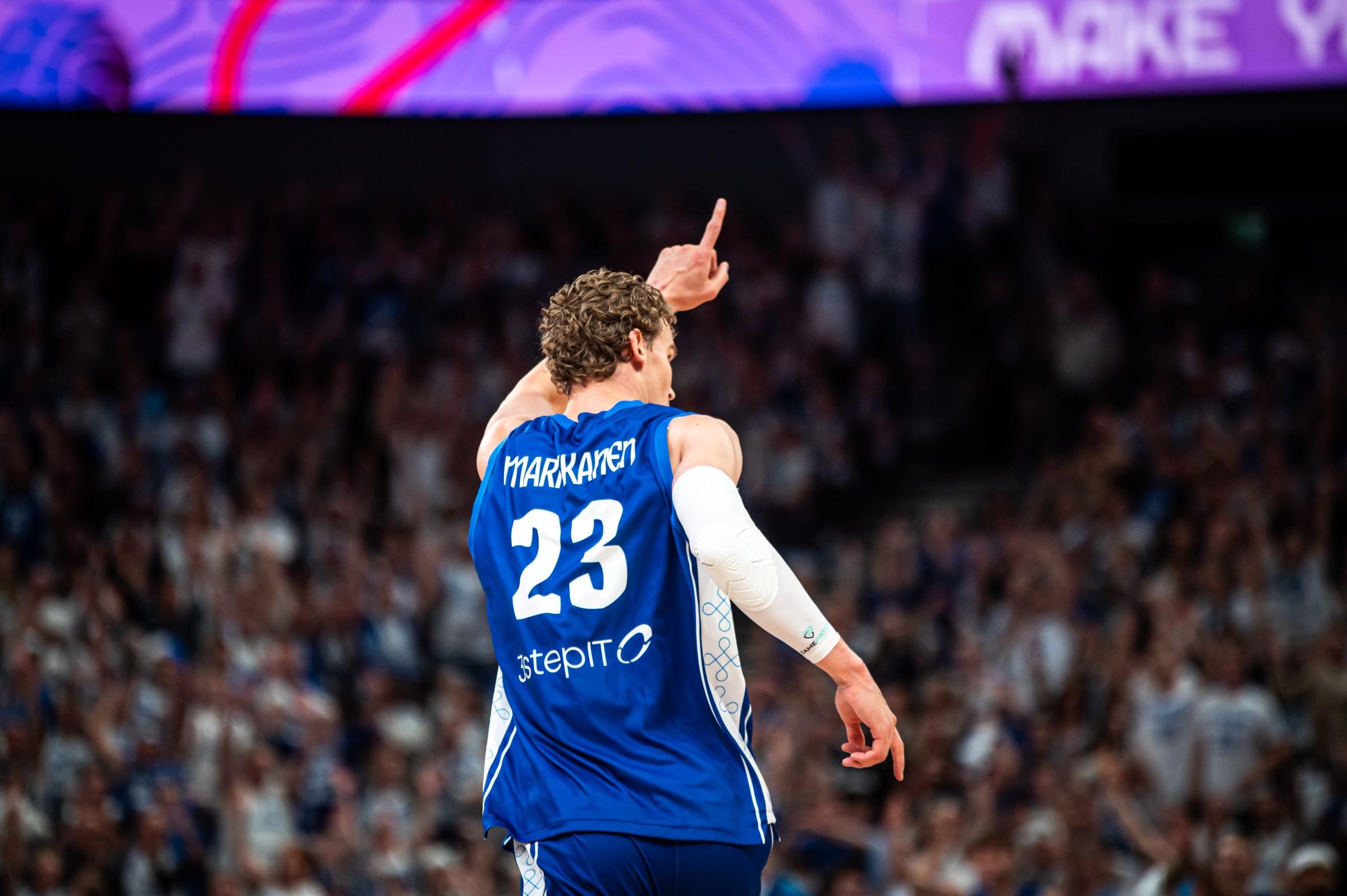 希腊男篮险胜芬兰夺欧锦赛季军字母哥贡献30+17+6的简单介绍