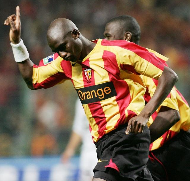 关于德篮乙:46人VS不来梅艾斯巴伦的信息  第2张