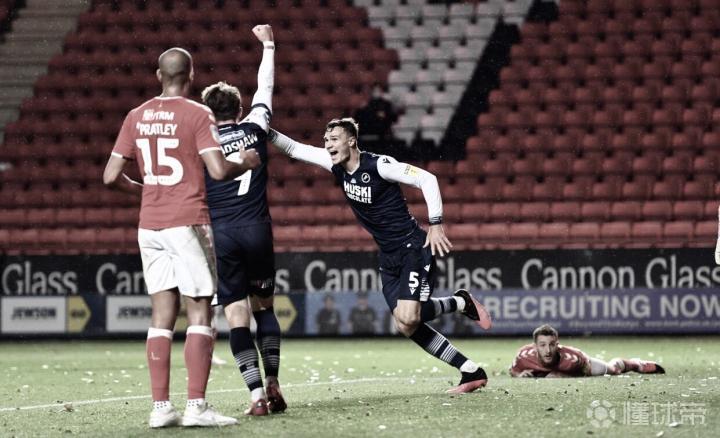 英篮超:布里斯托尔学院VS伦敦雄狮的简单介绍  第1张