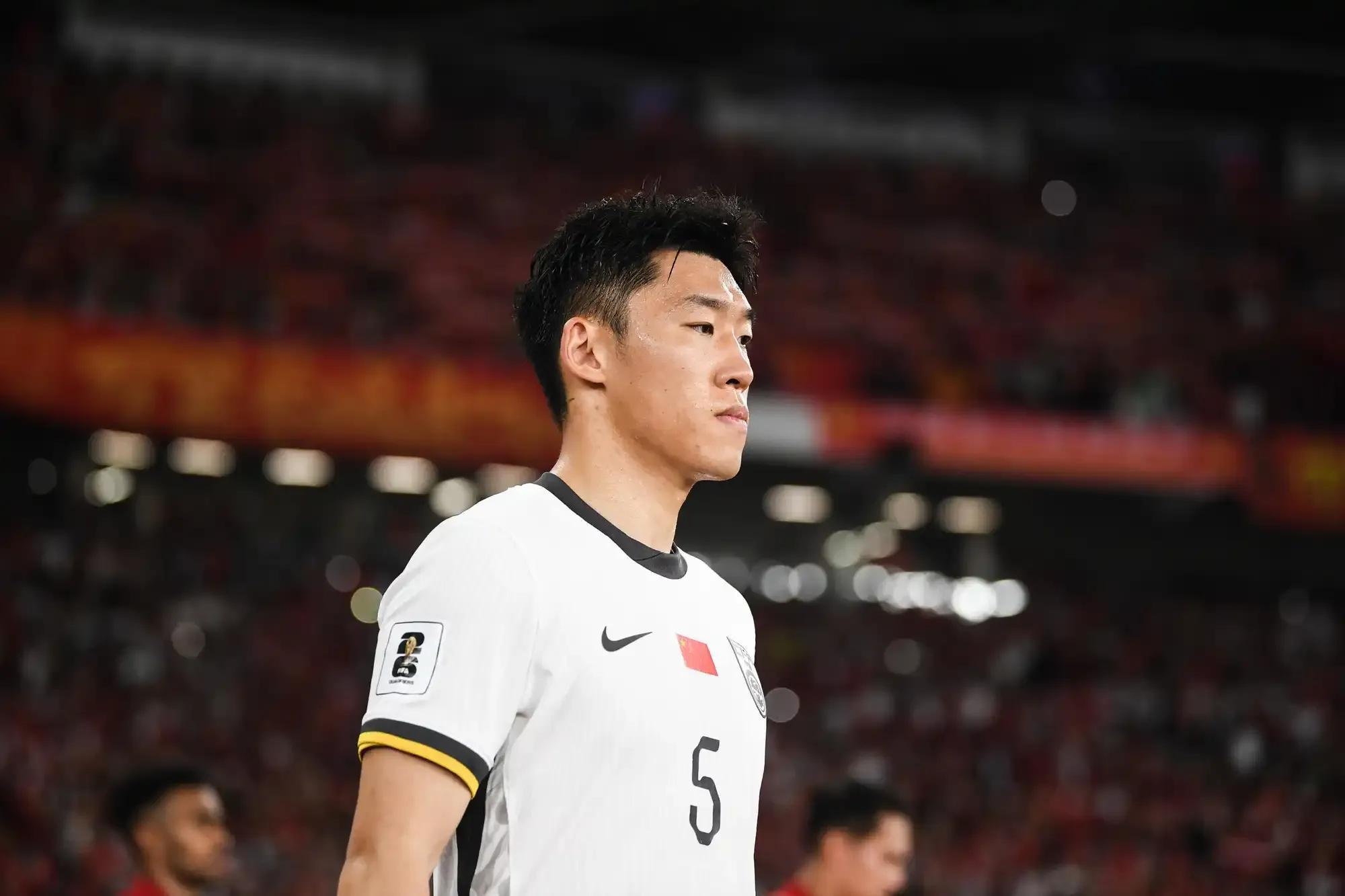 包含中超河南队4-1深圳新鹏城阿奇姆彭双响钟义浩、杨意林破门的词条