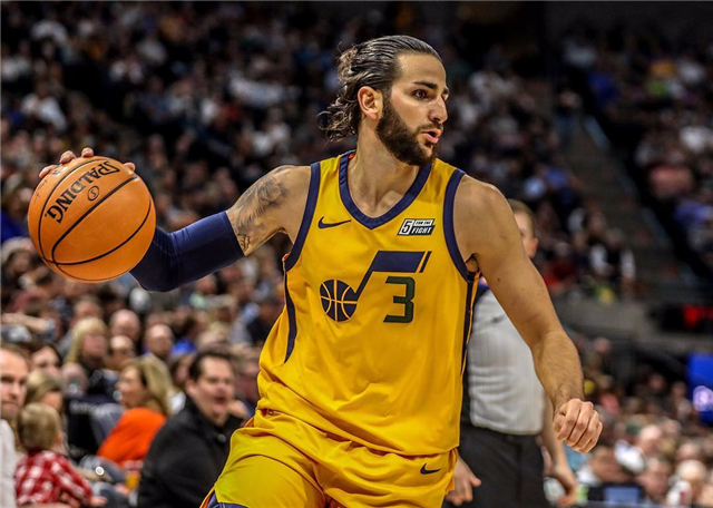 包含沙特球队有意吉拉西愿意提供高薪引进球员的词条  第1张