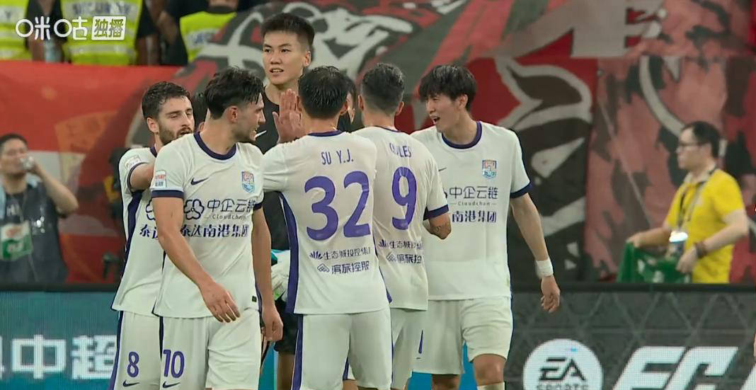 关于上海海港将对战天津津门虎上海海港近况势如破竹的信息