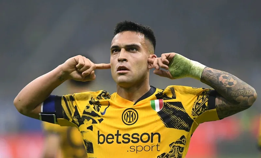 关于自由球员身价榜前枪手后卫排名榜首的信息  第2张