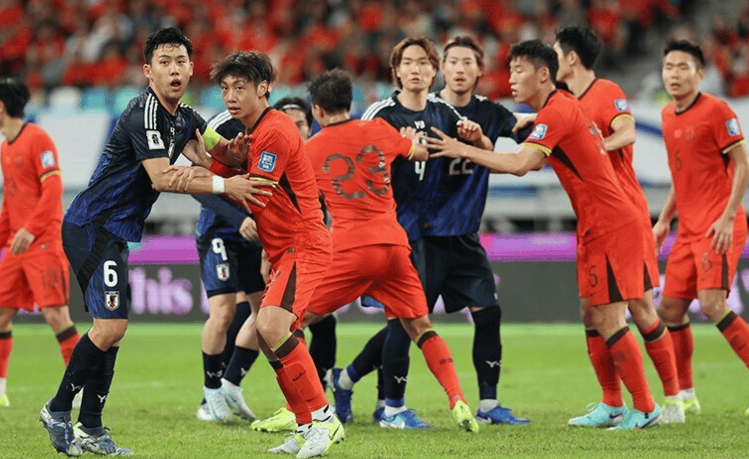 关于东亚杯国足战日本队首发出炉韦世豪首发出战的信息