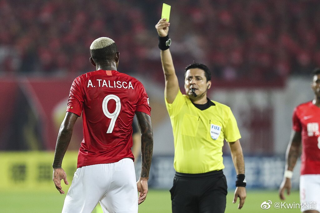 贝西克塔斯有意斯特林球队正在推动交易的简单介绍