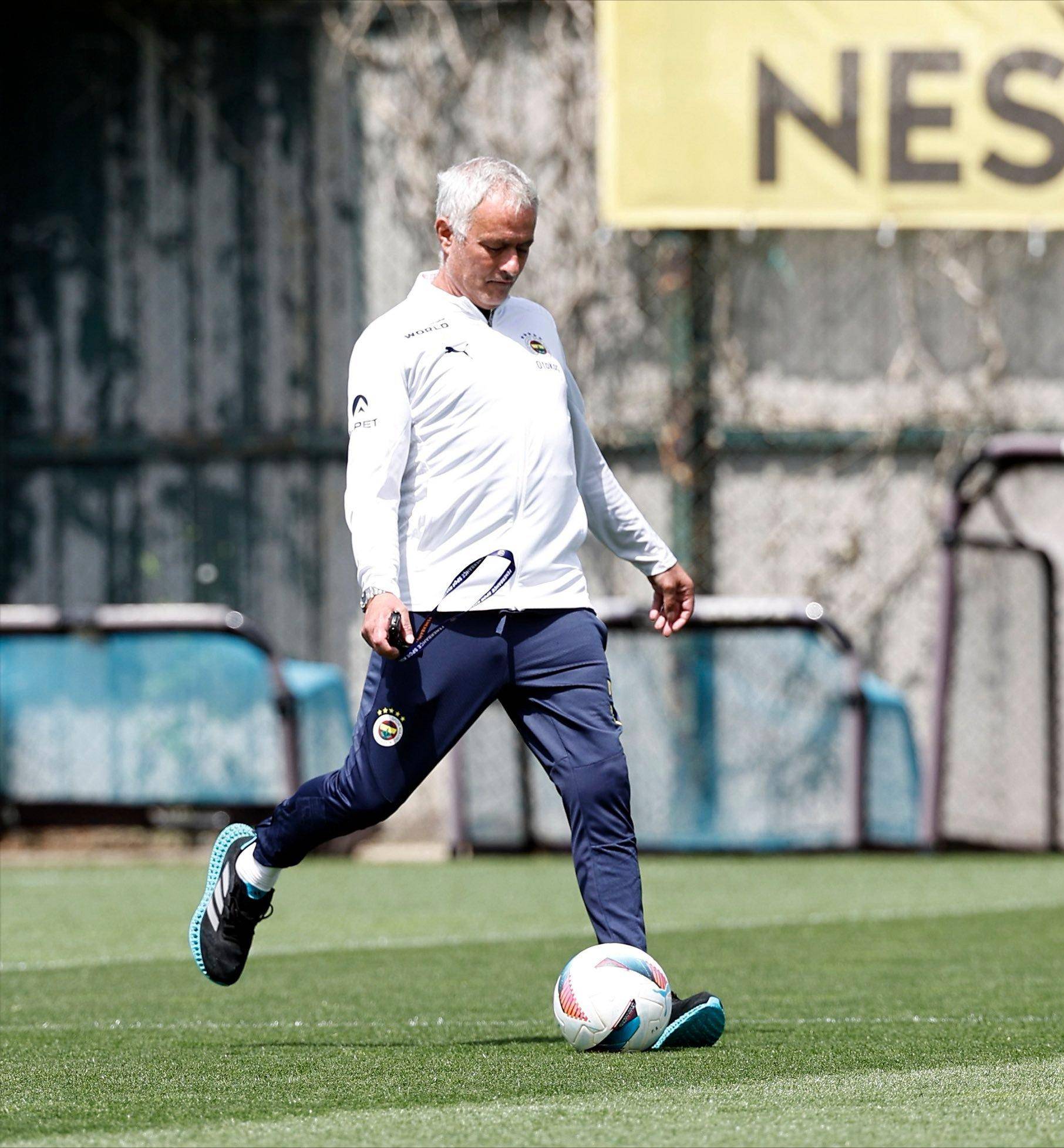 弗拉霍维奇是米兰引援目标霍伊伦总价过高为受限条件的简单介绍