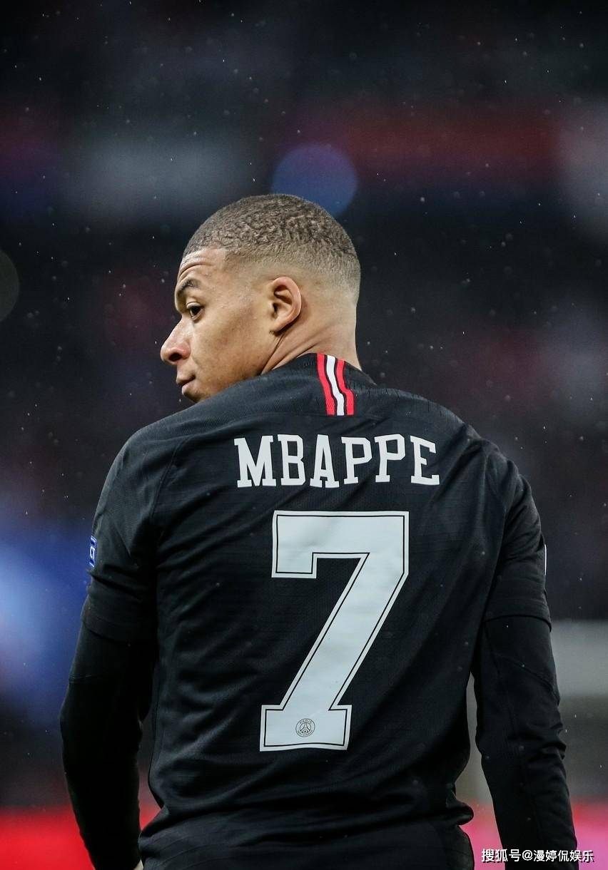 19岁杜埃获欧冠决赛MVP2射1传助巴黎夺冠的简单介绍  第2张