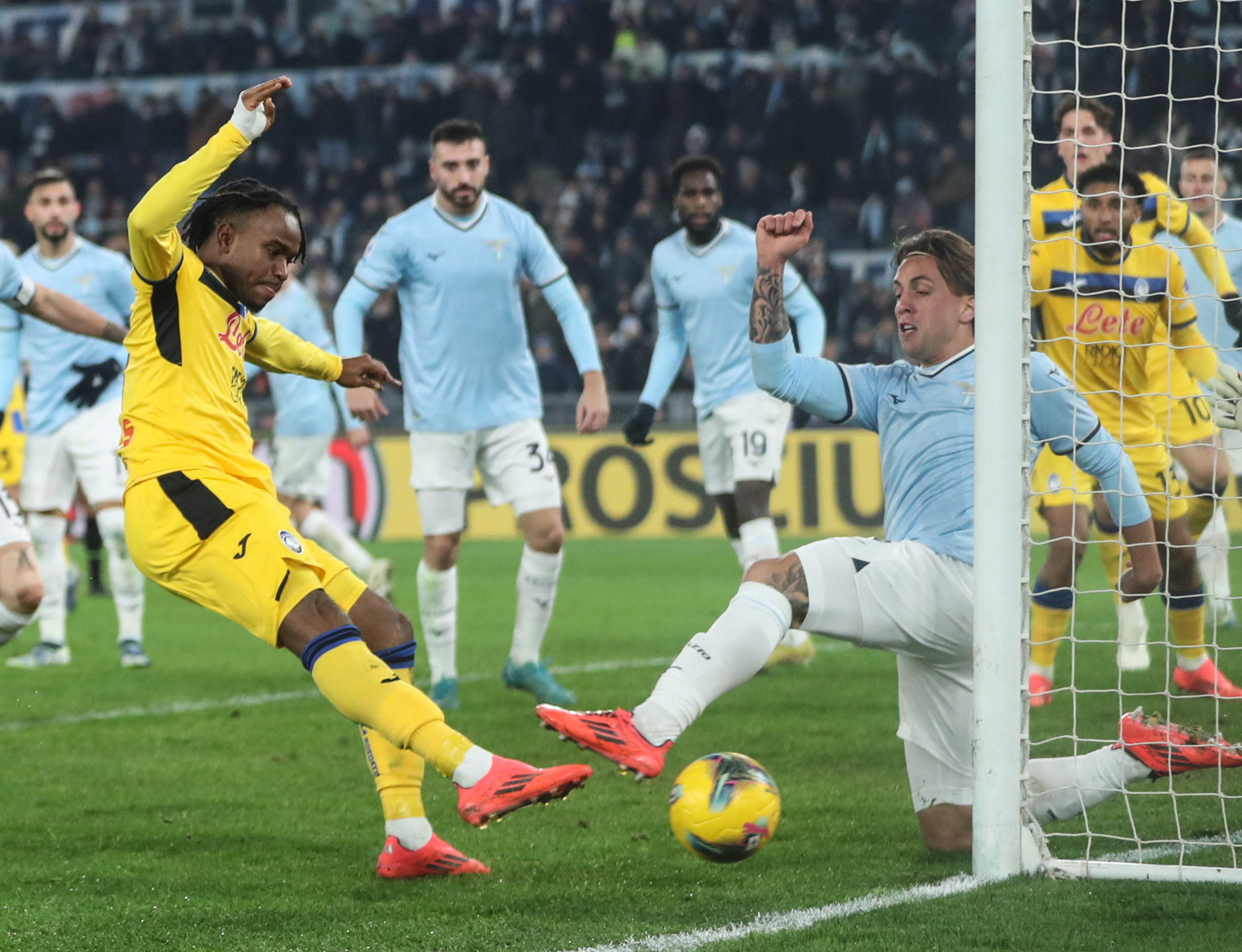 意甲科莫VS热那亚足球比赛预测与推荐热那亚新赛季一球未进的简单介绍  第2张