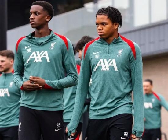 16岁恩古莫哈1年光速升利物浦一队补时绝杀纽卡的简单介绍  第1张