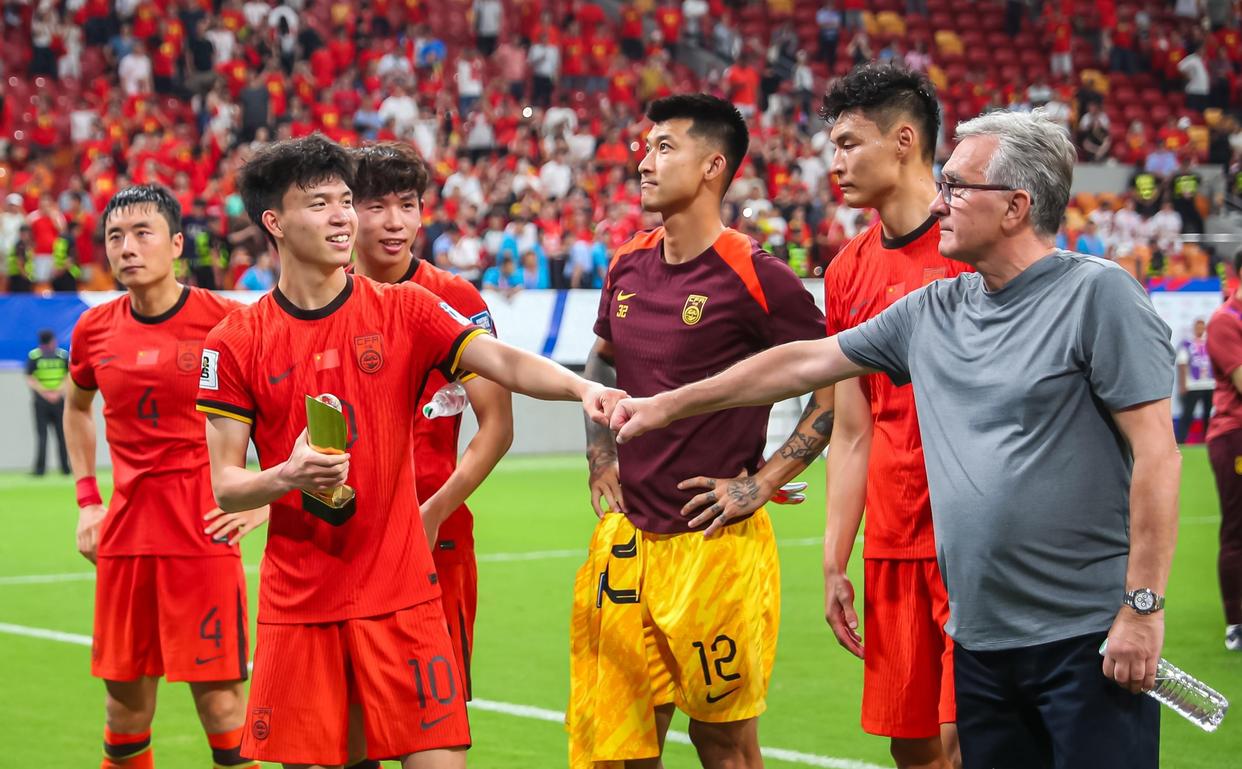 申台龙回应执教中国国足自信可以带队取得好成绩的简单介绍 第2张 申台龙回应执教中国国足自信可以带队取得好成绩的简单介绍 第2张