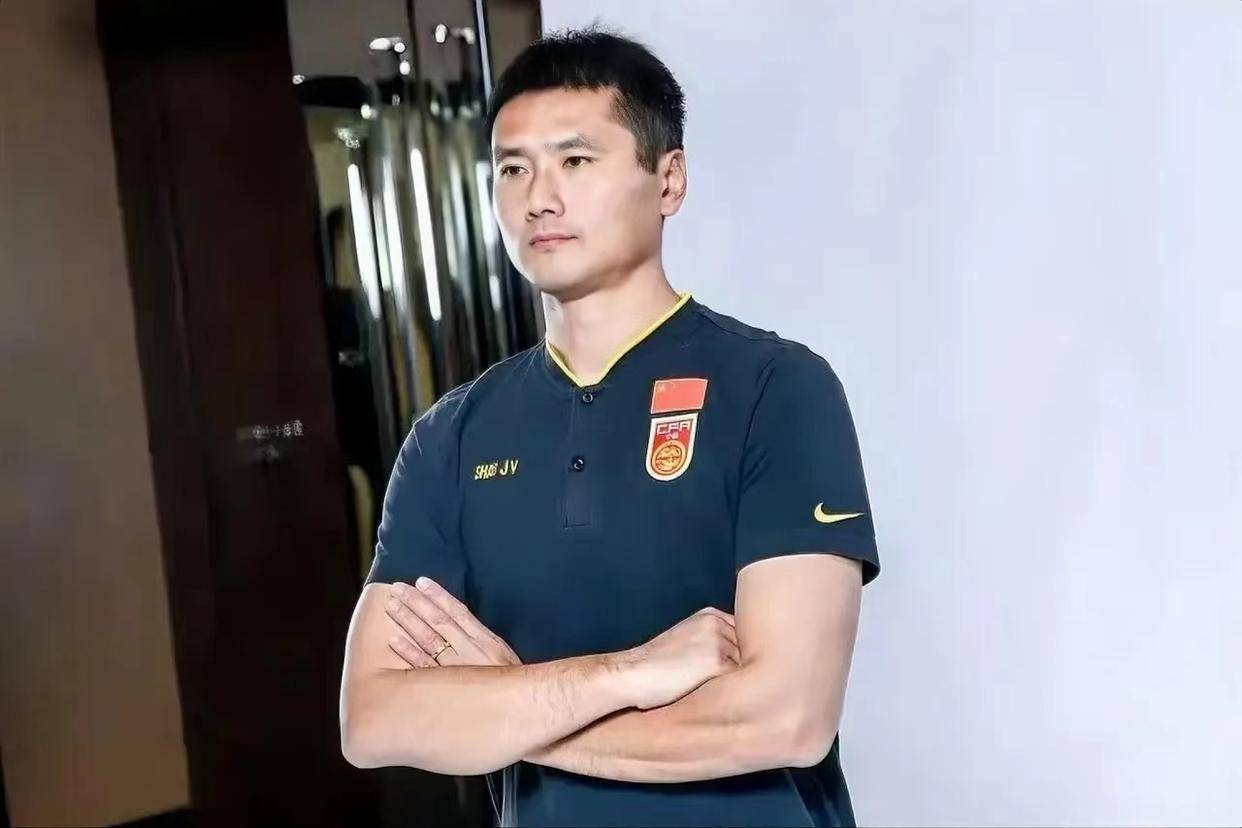 媒体：国足帅位仍是“香饽饽”已收到数十份候选资料的简单介绍  第2张