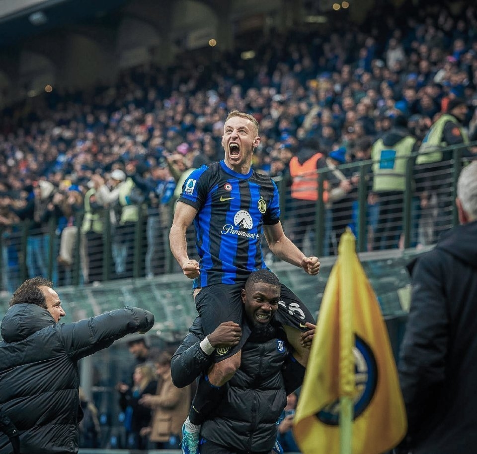 包含ESPN：卡瓦尼伤愈恢复训练有望出战末轮小组赛的词条  第2张