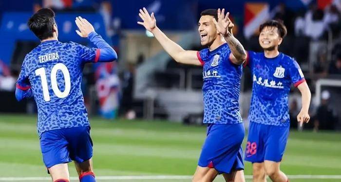 包含申花今日出征马来西亚战亚冠下一轮对阵柔佛新山的词条