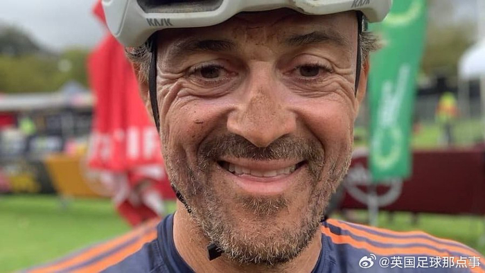 包含恩里克在骨折手术后首次亮相将出席本周比赛的词条  第1张