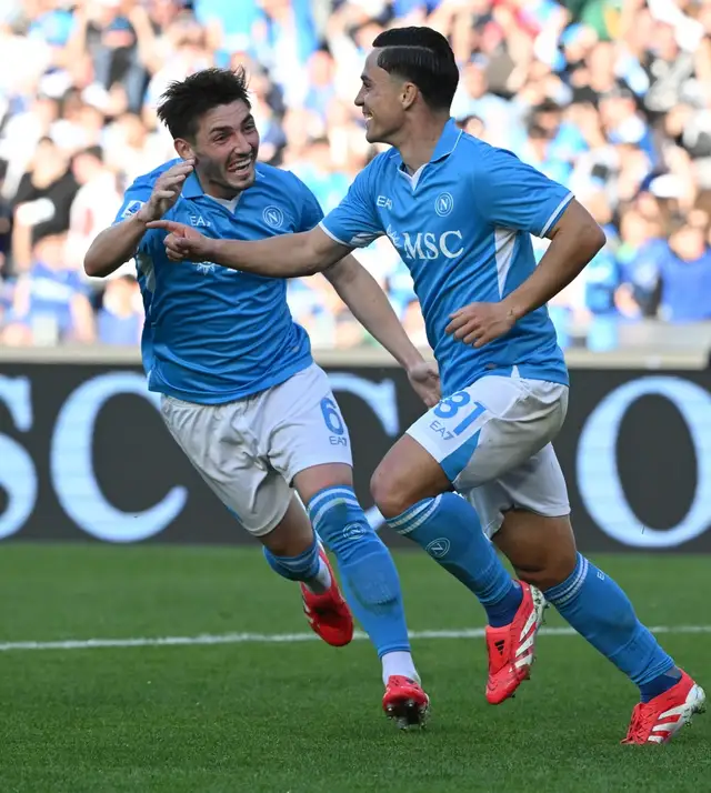 欧冠：那不勒斯VS卡拉巴格  第1张