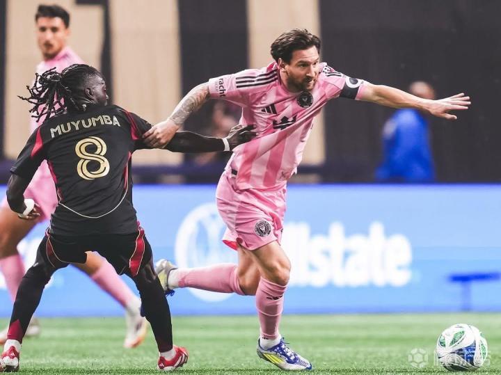 包含马斯切拉诺：早就与梅西谈妥续约合同延长至2028年的词条