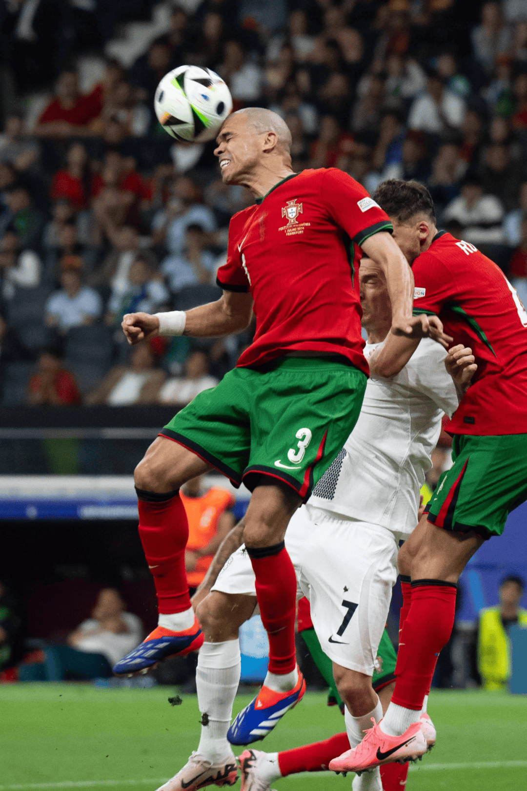 美职足纽约红牛vs亚特兰大联赛事预测纽约红牛依赖主场抢分的简单介绍  第1张